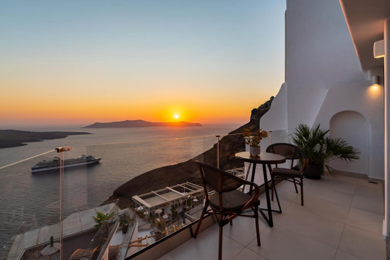 Daydream Luxury Suites Fira  Exteriér fotografie